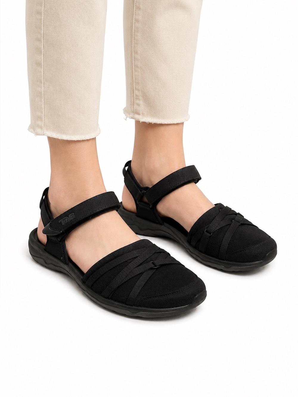 Size 9 Teva Elzada Women’s Closed Toe Mary Jane Walking Shoes Black